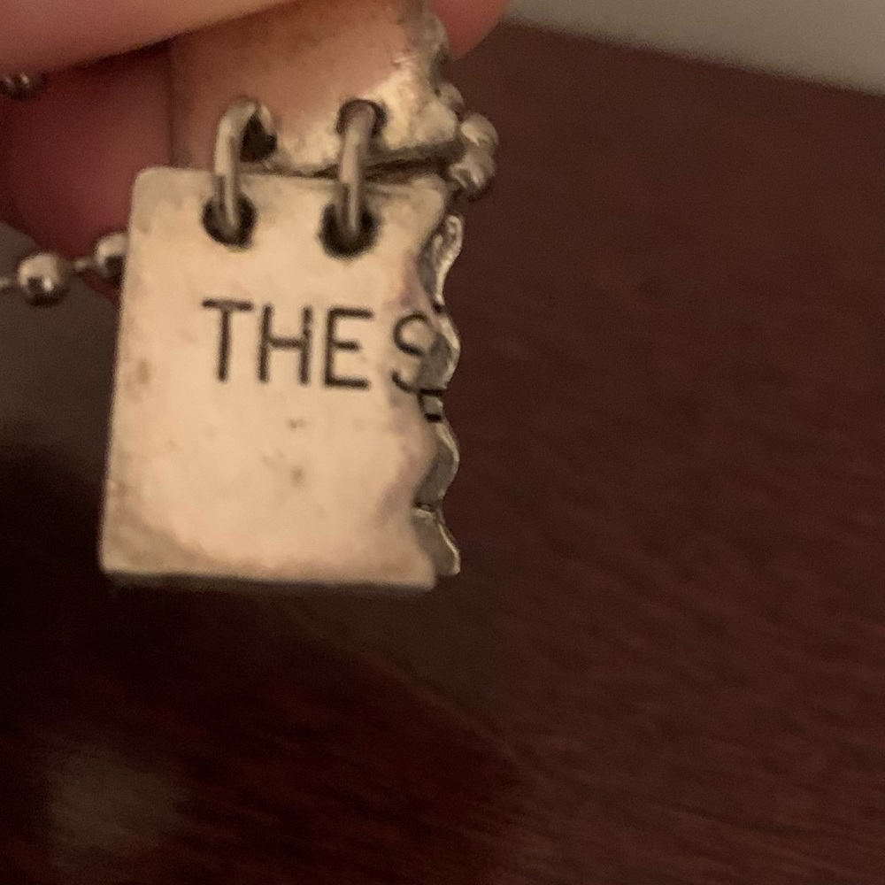 ✨$3 if bundled✨ 2 Vintage Friendship Necklaces - Picture 7 of 7